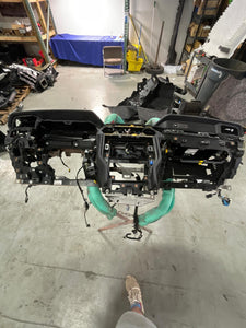 2018-23 Ford Mustang Dash Board MT82 D4 163