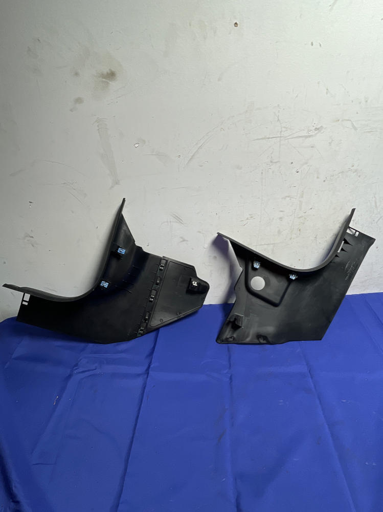 2018-23 Ford Mustang Kick Panels 163