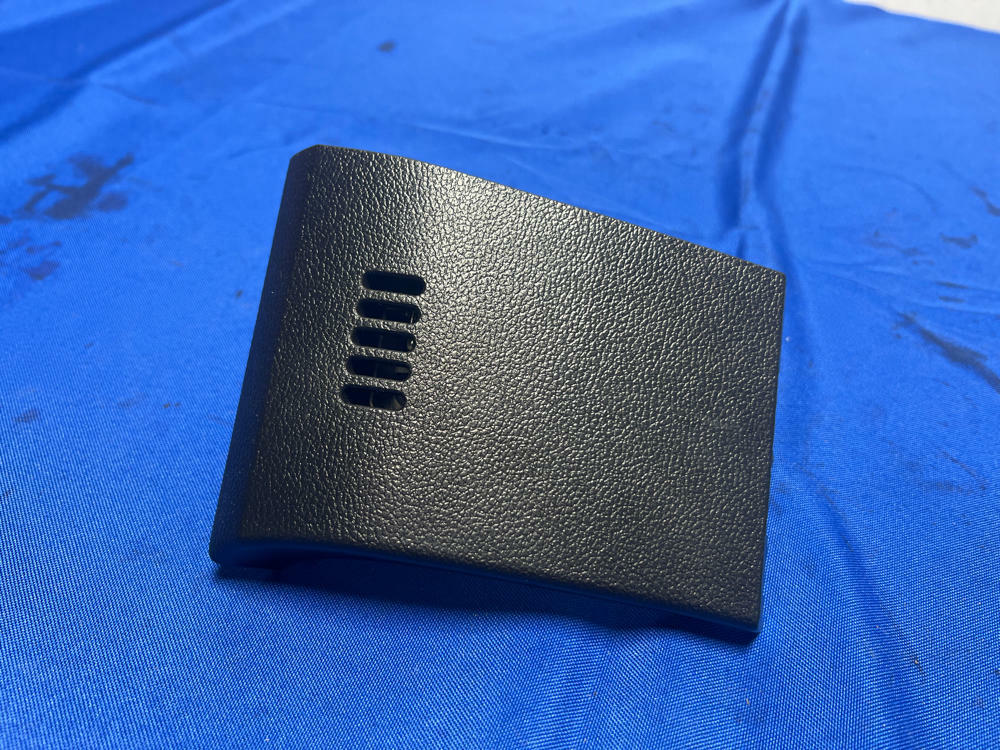 2015-23 Ford Mustang Fresh Air Nozzle w/ Black Dash Trim 149