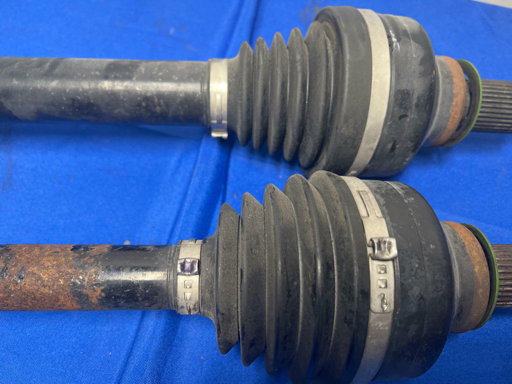 2020-22 Ford Mustang Shelby GT500 Rear Axles Pair 23k Miles 158