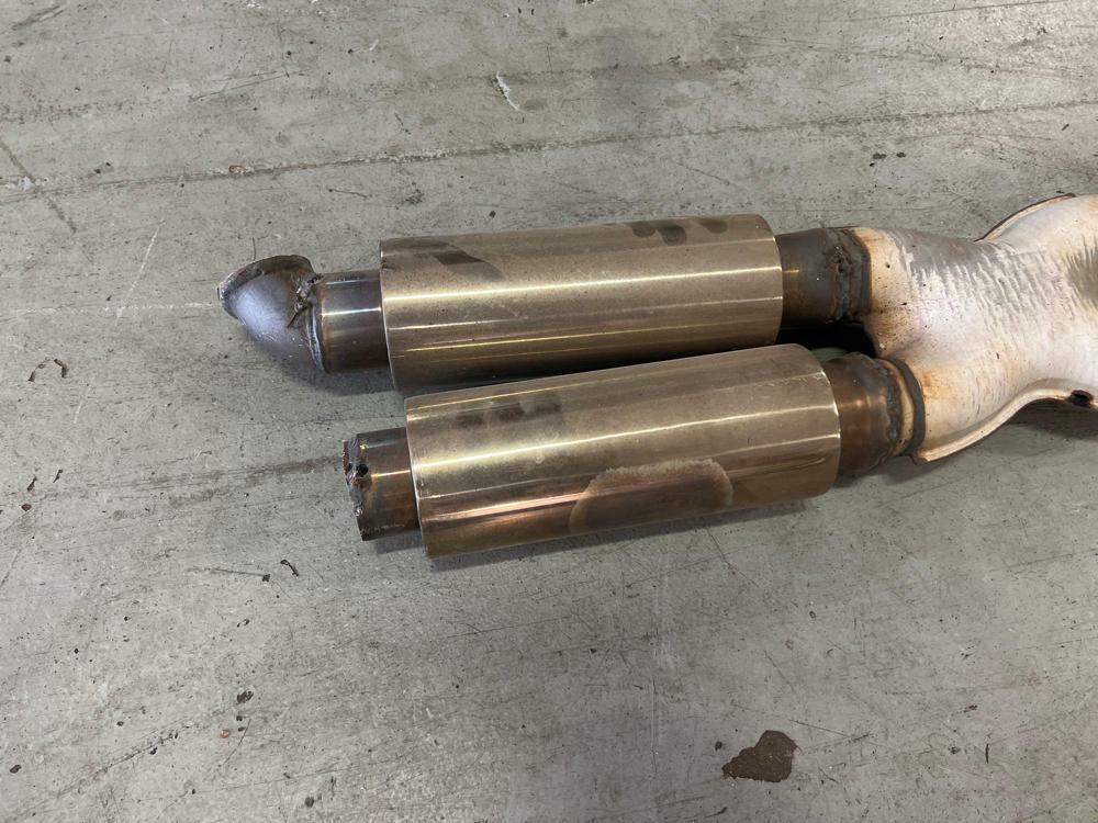 2015-23 Ford Mustang X-Pipe w/ Resonators 165