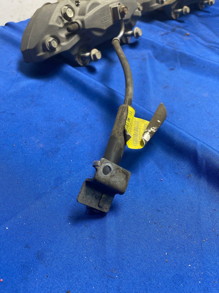 2015-23 Ford Mustang GT OEM Brake Calipers 164