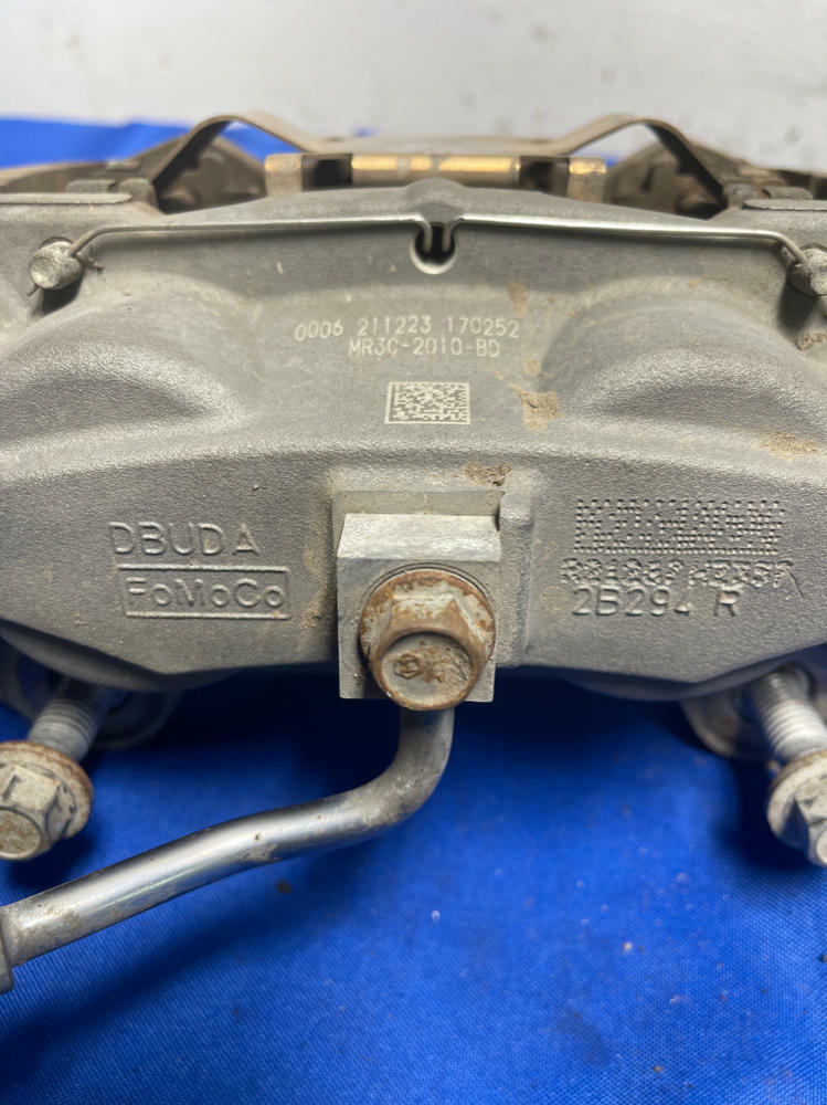 2015-23 Ford Mustang GT OEM Brake Calipers 164