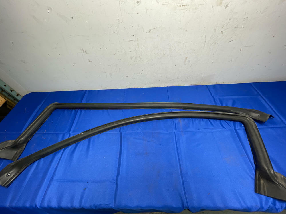 2010-14 Ford Mustang Door Weather Stripping 160