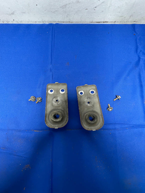 2010-14 Ford Mustang Radiator Brackets 160