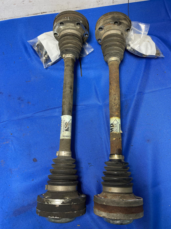 2005-06 Pontiac GTO Axles OEM Pair 159