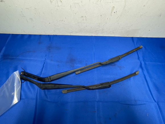 2010-14 Ford Mustang Windshield Wipers 160