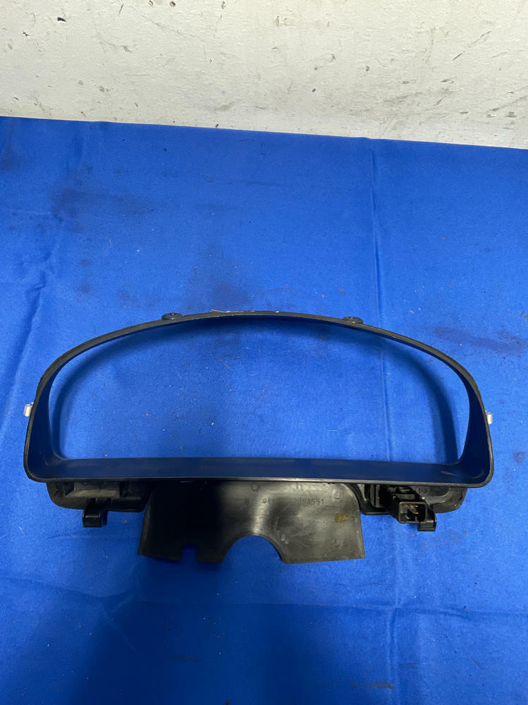2004-06 Pontiac GTO Instrument Cluster Bezel 159