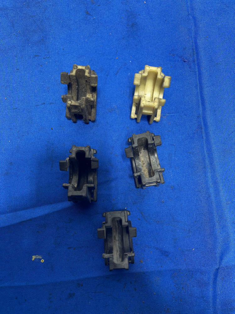 2003-04 Ford Mustang SVT Cobra AC Clamps 166