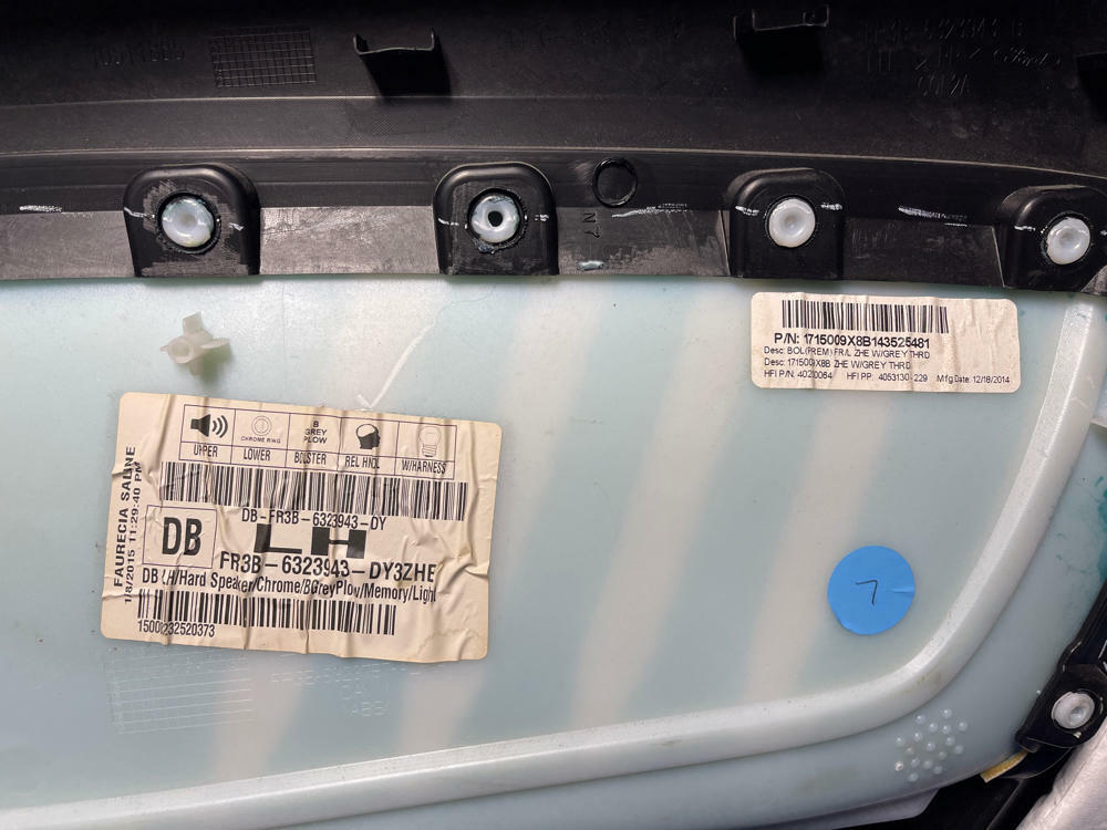 2015-17 Ford Mustang GT Driver LH Door Panel 161