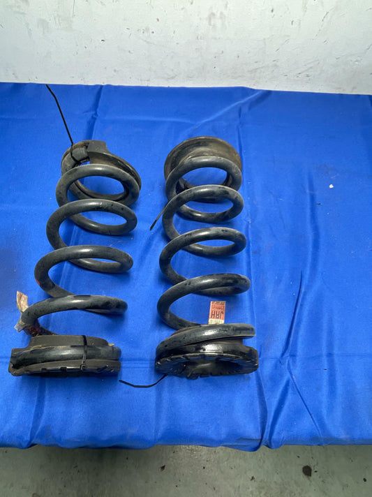 2018-23 Ford Mustang GT OEM Rear Springs 17k Miles 149