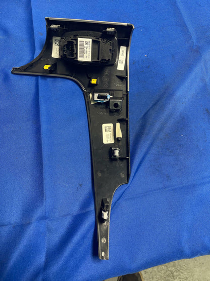 2015-23 Ford Mustang Dash trim 168