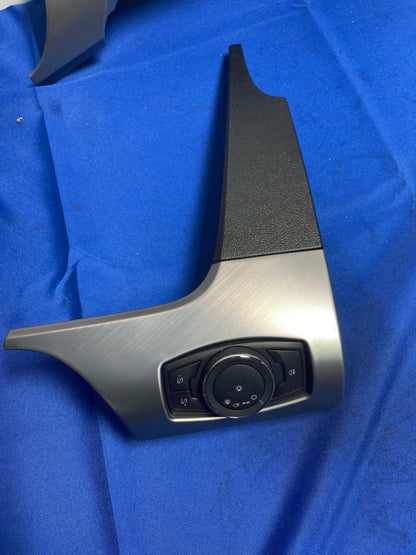 2015-23 Ford Mustang Dash trim 168