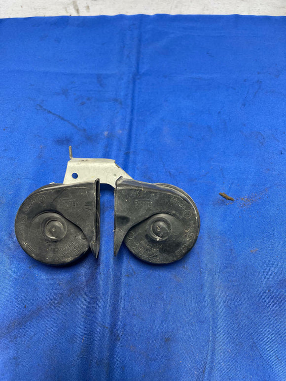 2003-04 Ford Mustang SVT Cobra OEM Horns 175