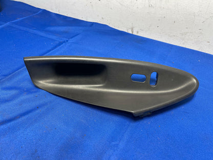 1999-04 Ford Mustang GT Passenger Door Cup 178