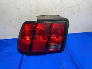 1999-04 Ford Mustang Driver LH Tail Light 178