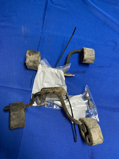 1999-04 Ford Mustang GT Front Like NEW Sway Bar Links 4.6 V8 177