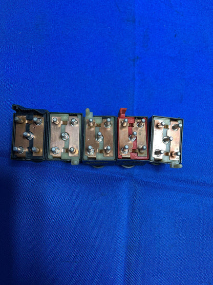 1999-04 Ford Mustang GT 4.6 V8 Window Switches 177