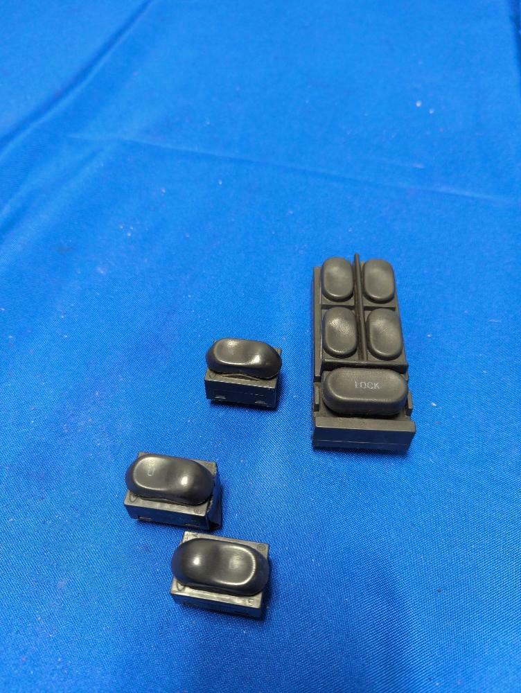 1999-04 Ford Mustang GT V8 Convertible Door Switches 170