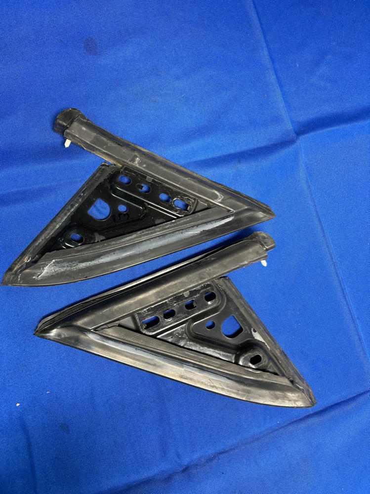 2003-04 Ford Mustang SVT Cobra Mirror Backing Plates 183
