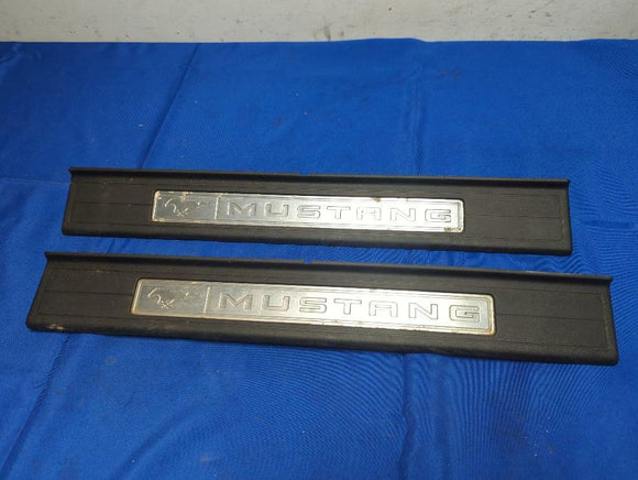 2015-17 Ford Mustang GT 5.0 Coyote Door Sills 172