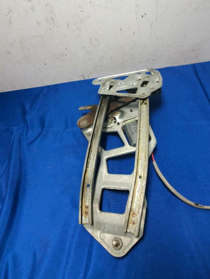 2003-04 Ford Mustang SVT Cobra Convertible RH Passenger Rear Window Track 181