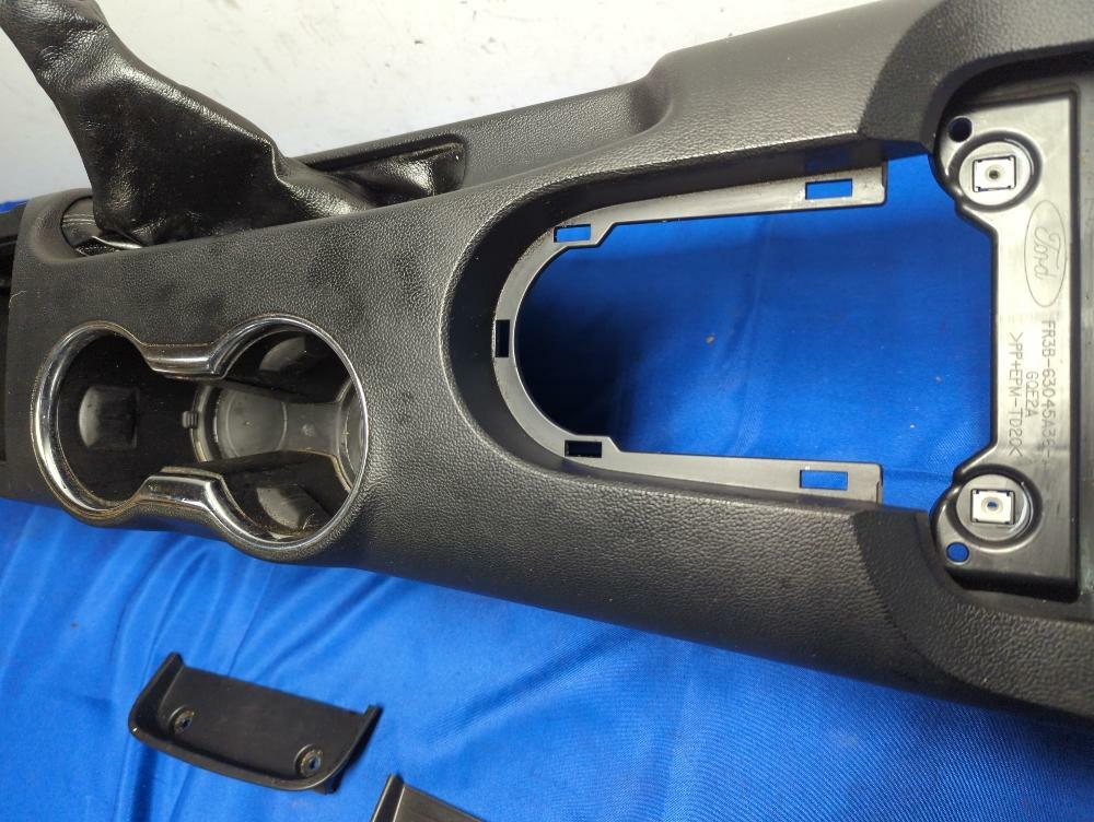 2015-17 Ford Mustang GT 5.0 Coyote Center Console 172