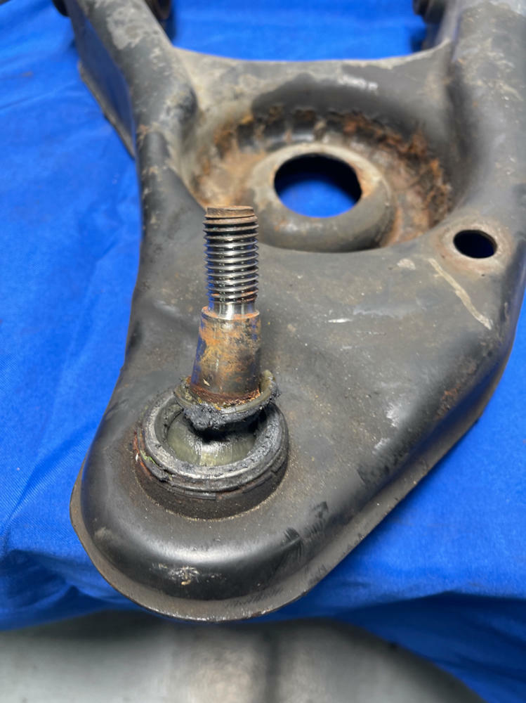 2003-04 Ford Mustang SVT Cobra Control Arms Pair 180