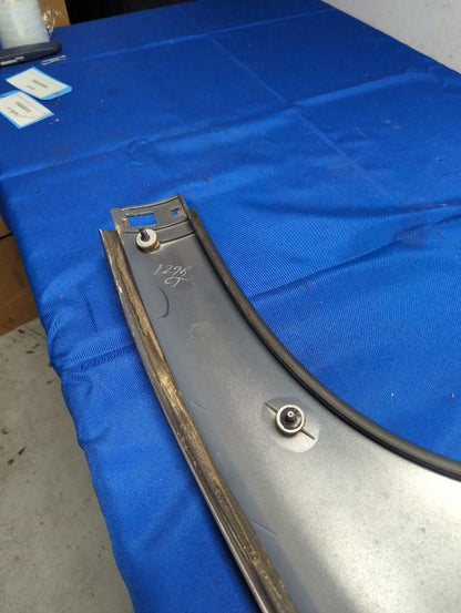 2003-04 Ford Mustang SVT Cobra Driver LH Sail Panel C-Pillar DSG 180
