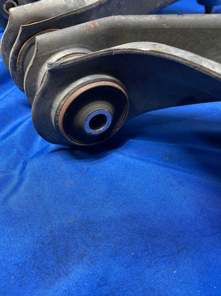 2003-04 Ford Mustang SVT Cobra Control Arms Pair 180