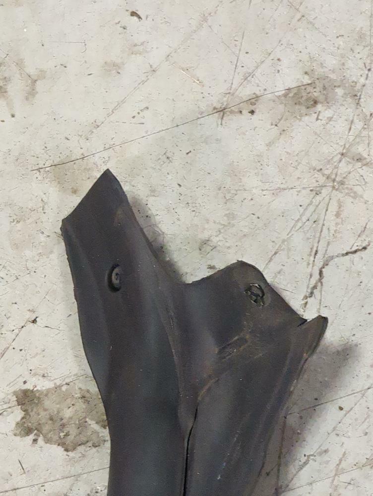 2003-04 Ford Mustang SVT Cobra Coupe Weather Stripping 180