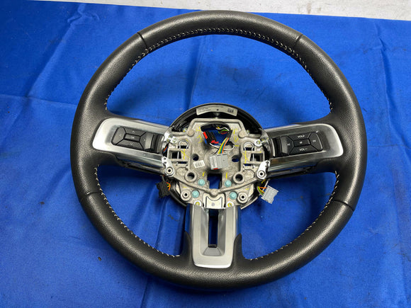 2015-17 Ford Mustang Leather Steering Wheel Mint 13,xxx Miles 176