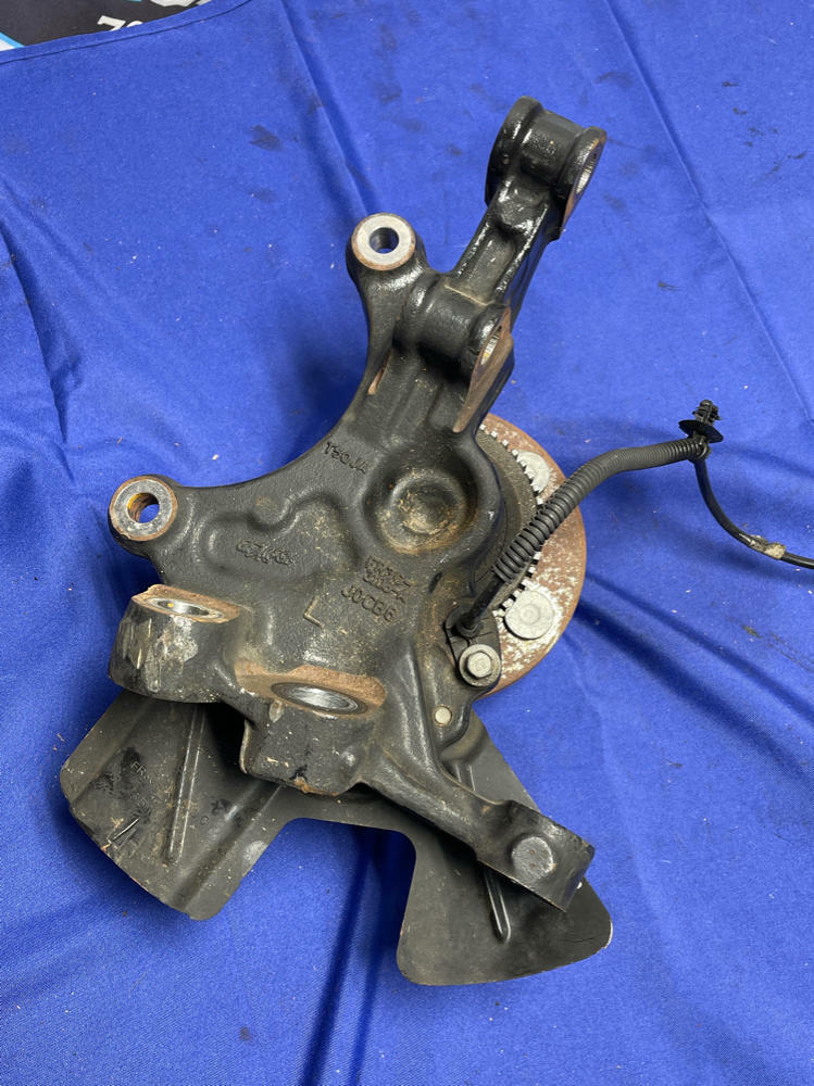 2018-23 Ford Mustang Driver Side Front LH Spindle 184
