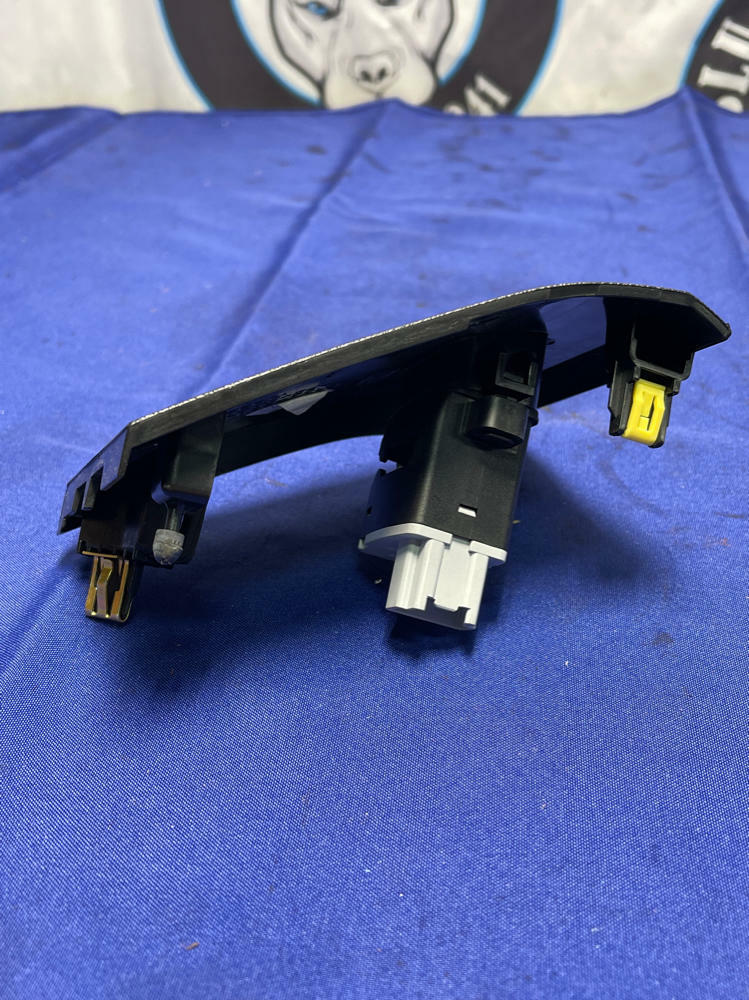 2018-23 Ford Mustang Fresh Air Cover Panel Trim 184