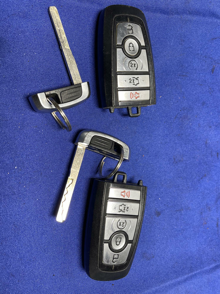 2018-23 Ford Mustang Key Fobs Pair 185