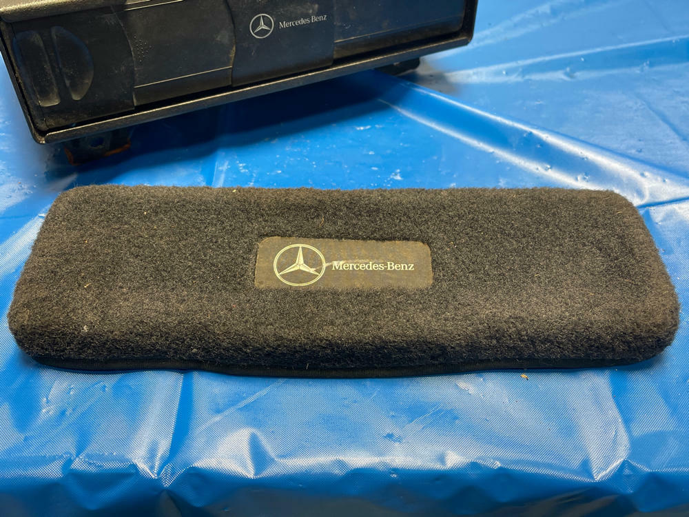 1999-02 Merecedes E55 AMG W210 10 Disc Changer 156