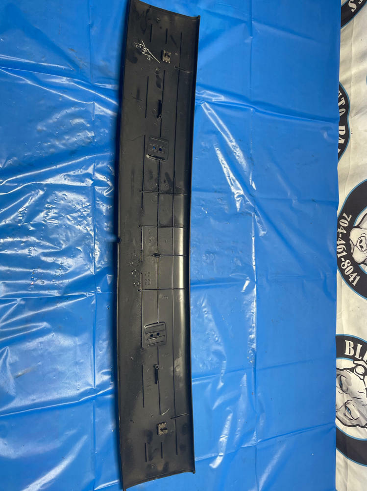 2003-04 Ford Mustang SVT Cobra Convertible Sunvisor Windsheild Trim 186