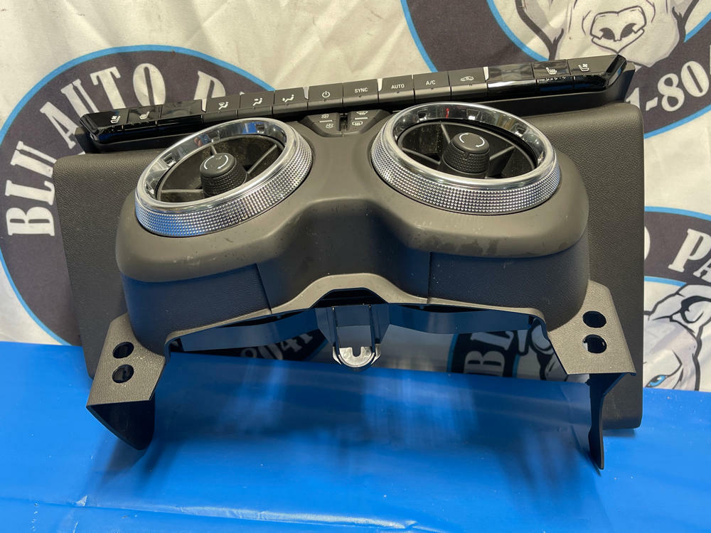 2018-23 Chevrolet Camaro ZL1 Climate Controls 169