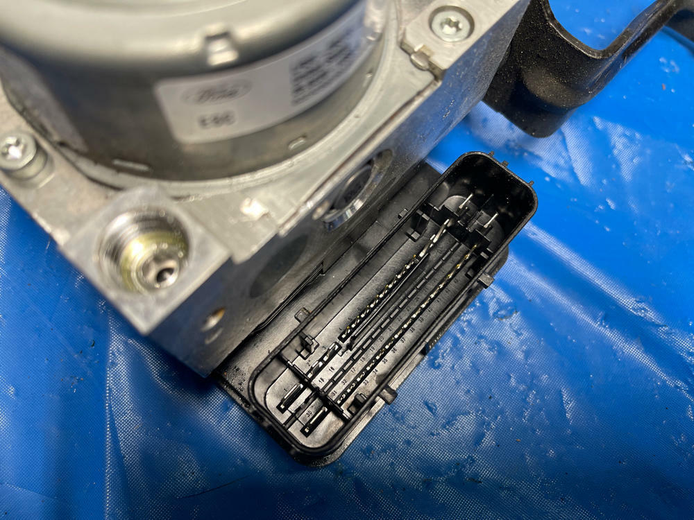 2015-23 Ford Mustang GT ABS Module 190