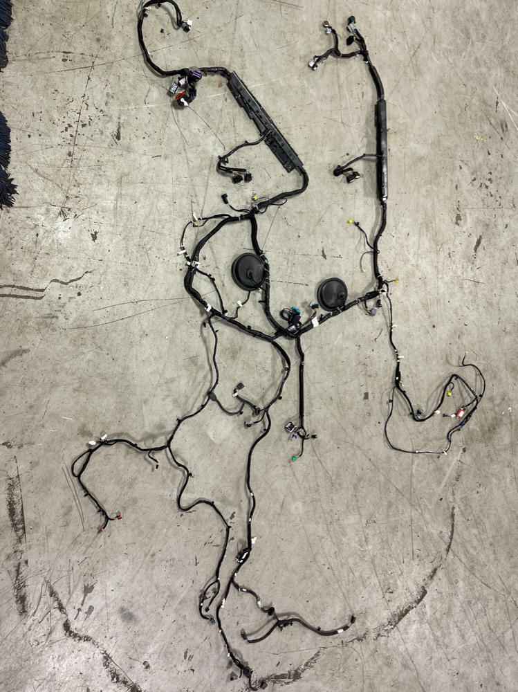 2015-23 Ford Mustang GT Premium Body Harness Damaged 190