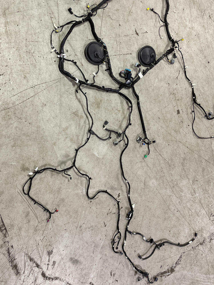 2015-23 Ford Mustang GT Premium Body Harness Damaged 190