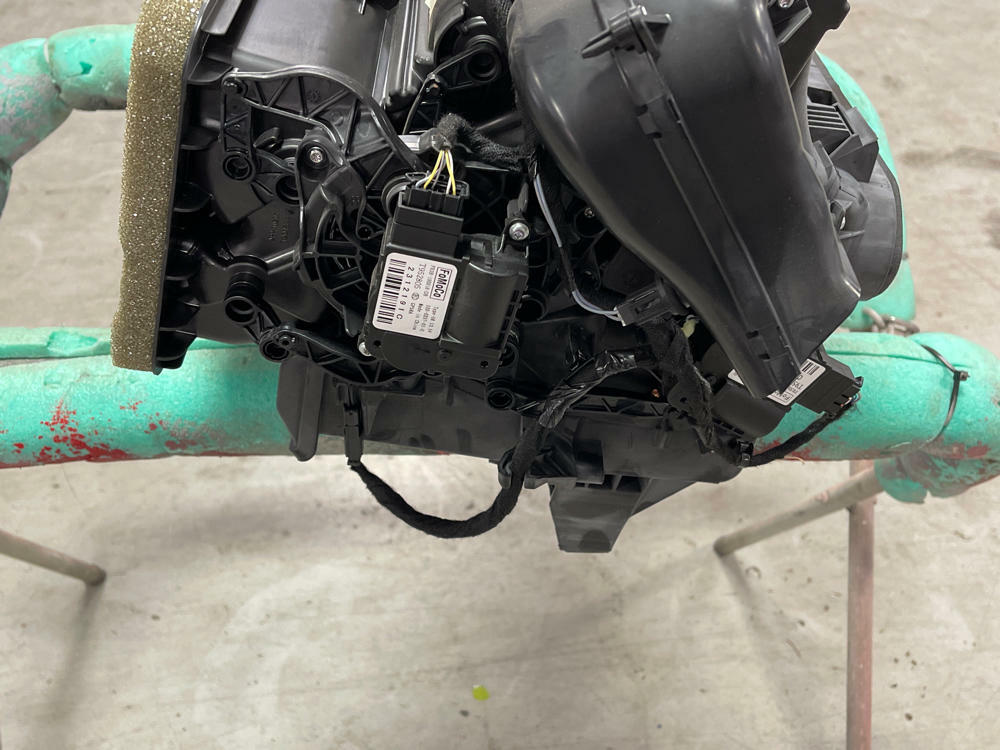2018-23 Ford Mustang GT HVAC Heater Core Dual  Climate Control 190