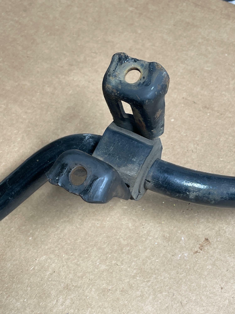 1999-04 Ford Mustang GT Sway Bar & Brackets NP