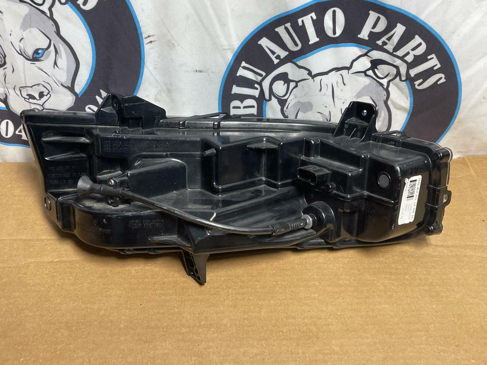 2018-23 Ford Mustang Driver LH Turn Signal 195