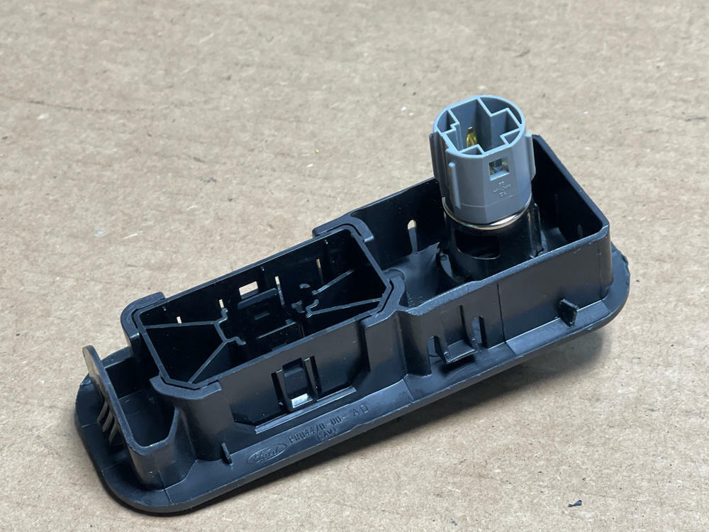 2018-23 Ford Mustang Entertainment Center Charging Block Bezel 195