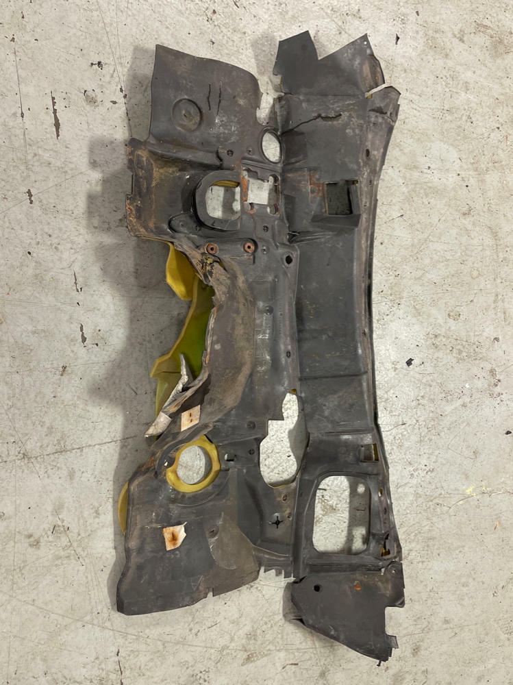 1999-04 Ford Mustang GT 4.6 Firewall Sound Deadening 189