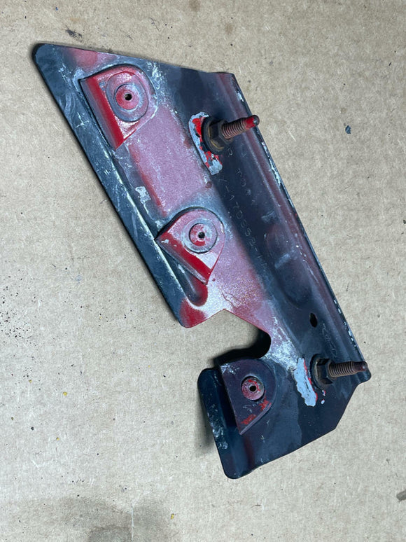 1999-04 Ford Mustang GT 4.6 OEM Front Bumper Mounting Bracket (1) 189