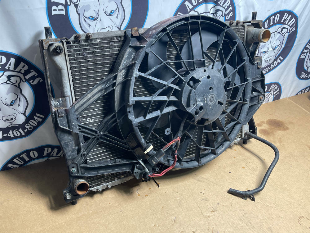 2003-04 Ford Mustang SVT Cobra Radiator & Fan 189