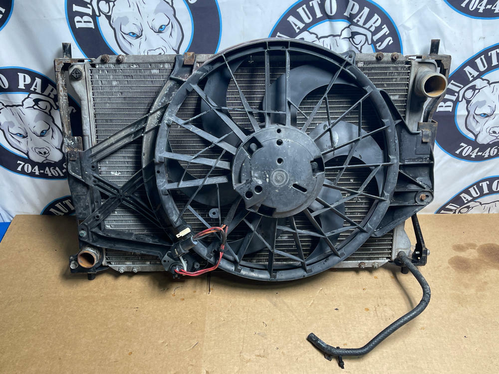 2003-04 Ford Mustang SVT Cobra Radiator & Fan 189