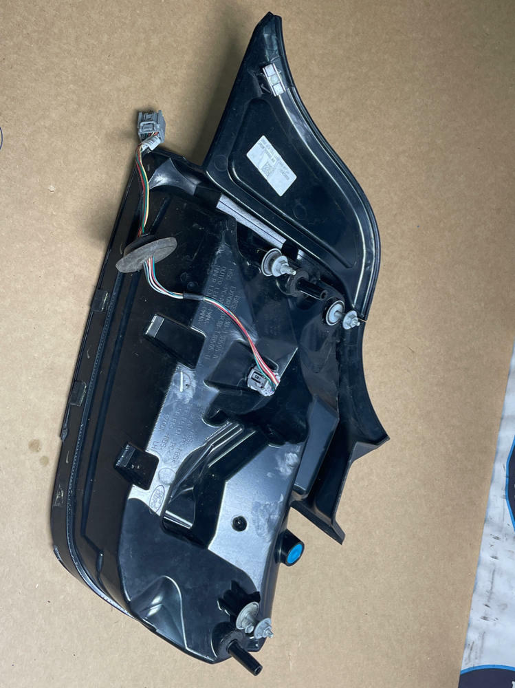 2018-23 Ford Mustang GT Driver LH Tail Light 206